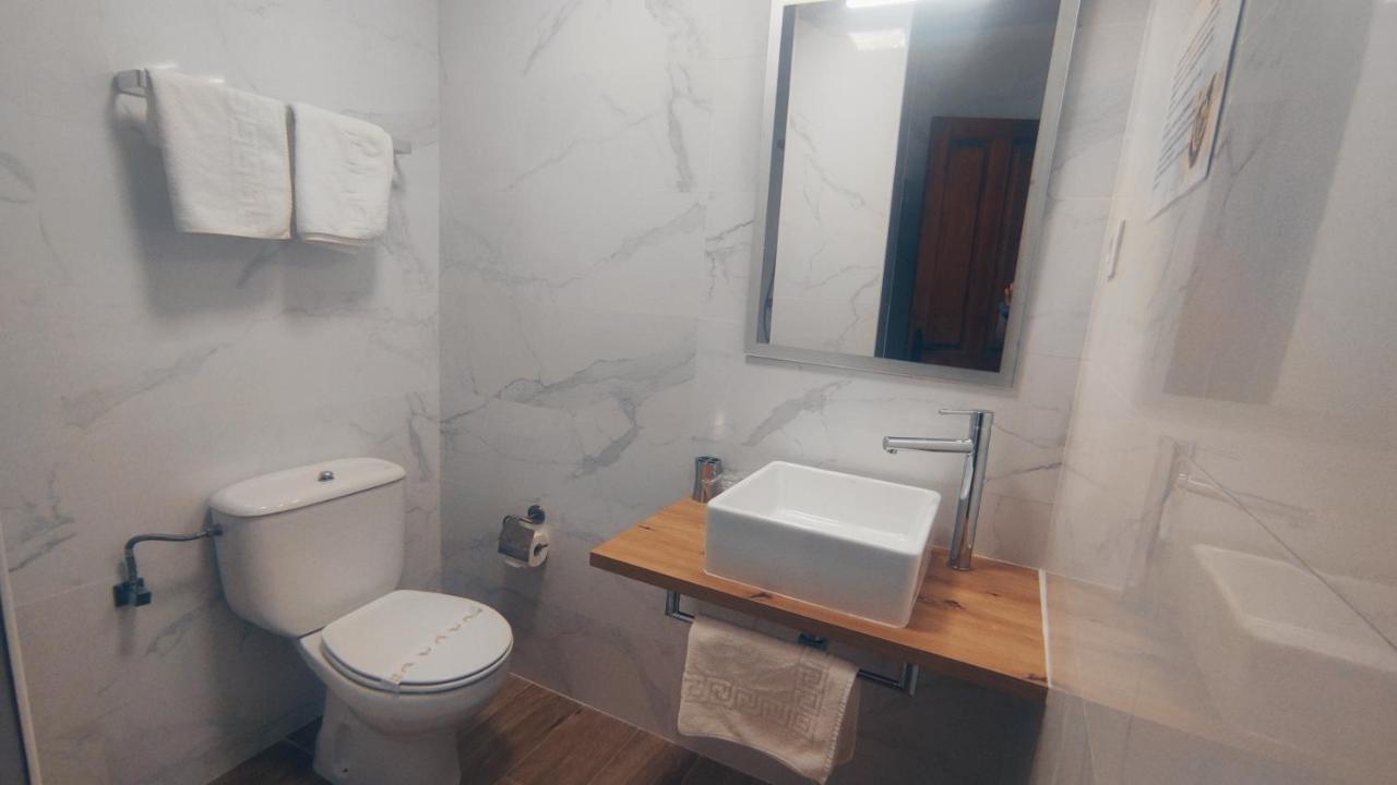 Hotel Solatorre كوميلاس المظهر الخارجي الصورة