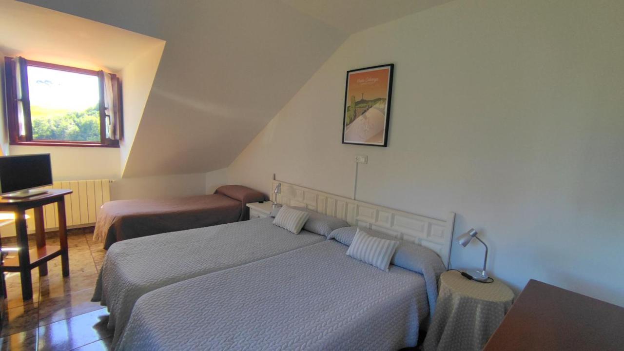 Hotel Solatorre كوميلاس المظهر الخارجي الصورة