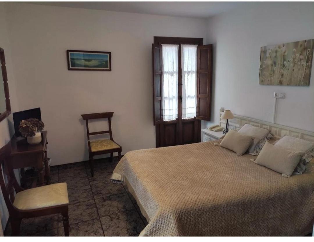 Hotel Solatorre كوميلاس الغرفة الصورة