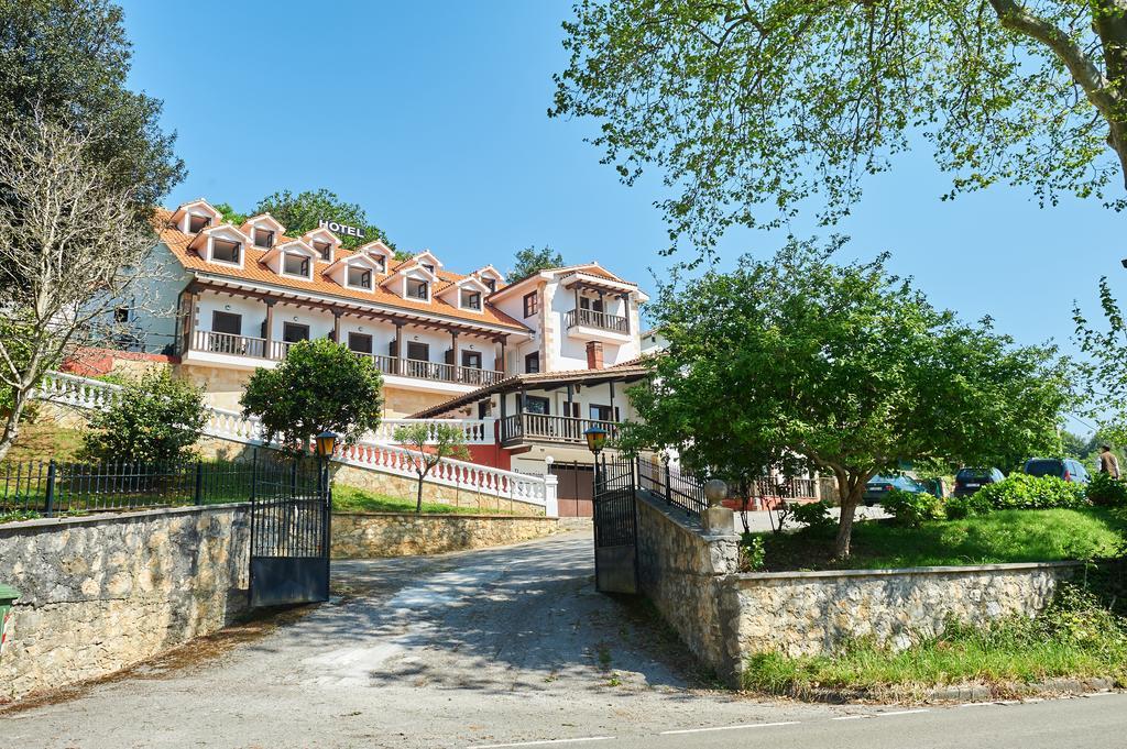 Hotel Solatorre كوميلاس المظهر الخارجي الصورة